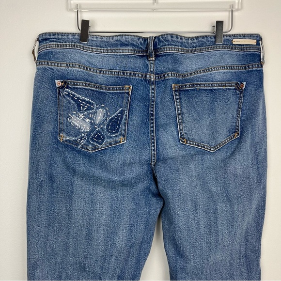 PILCRO Slim Boyfriend Embroidered Jeans 16W - Picture 8 of 11